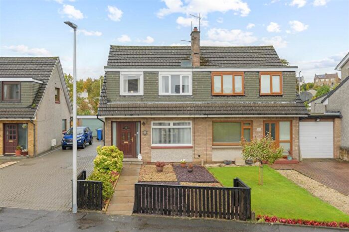 3 Bedroom Semi-Detached House For Sale In Elm Grove, Dunfermline, KY11