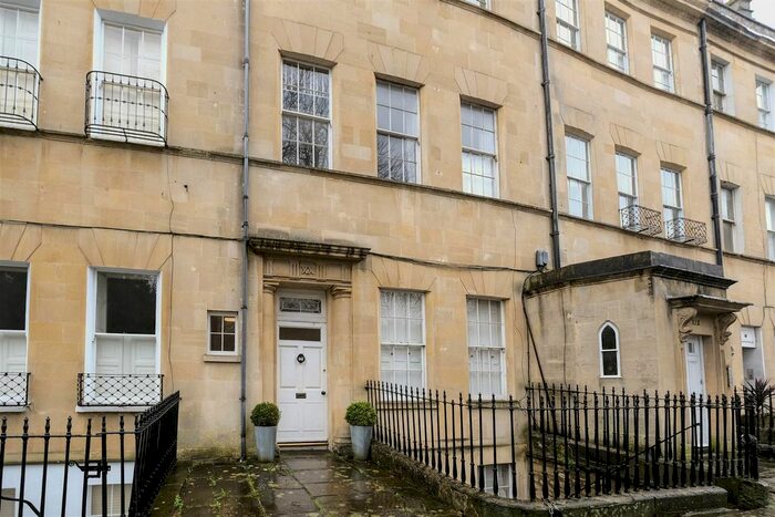 2 Bedroom Flat To Rent In Grosvenor Place, Larkhall, Bath, BA1