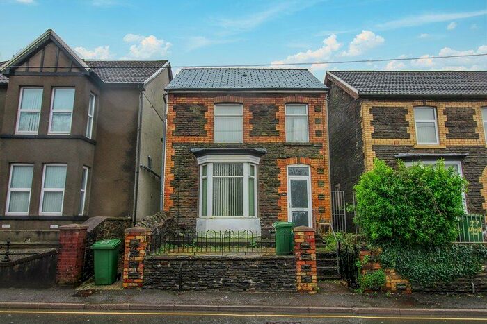 5 Bedroom House To Rent In Llantwit Road, Treforest, CF37