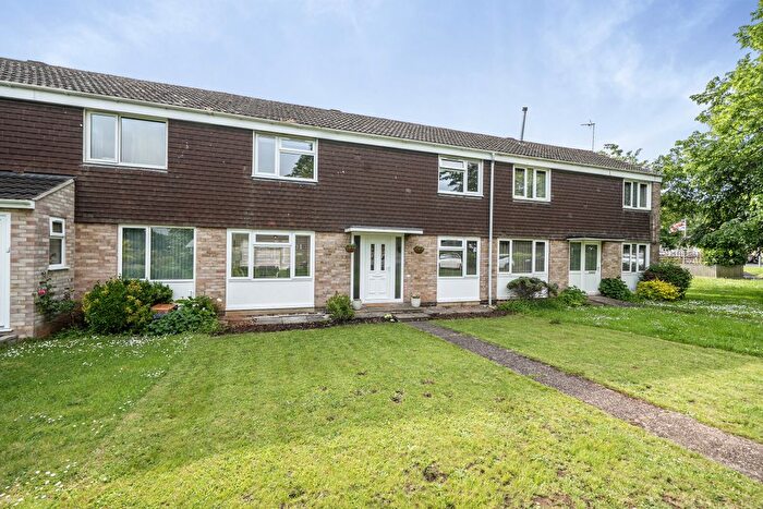 3 Bedroom Terraced House For Sale In Normandy Drive, Taunton, TA1
