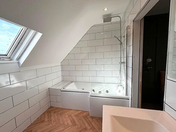 5 Bedroom House To Rent In Morrill Street, Hull, HU9