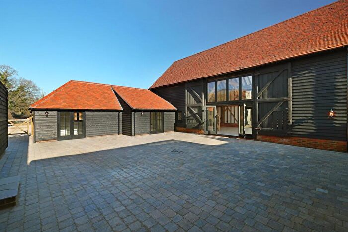 4 Bedroom House For Sale In Sidlow, Reigate, RH2