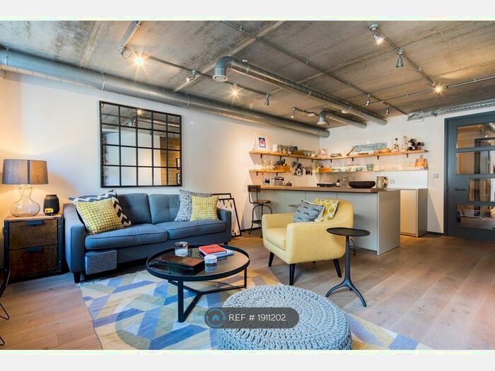 2 Bedroom Flat To Rent In Great Suffolk St, London, SE1