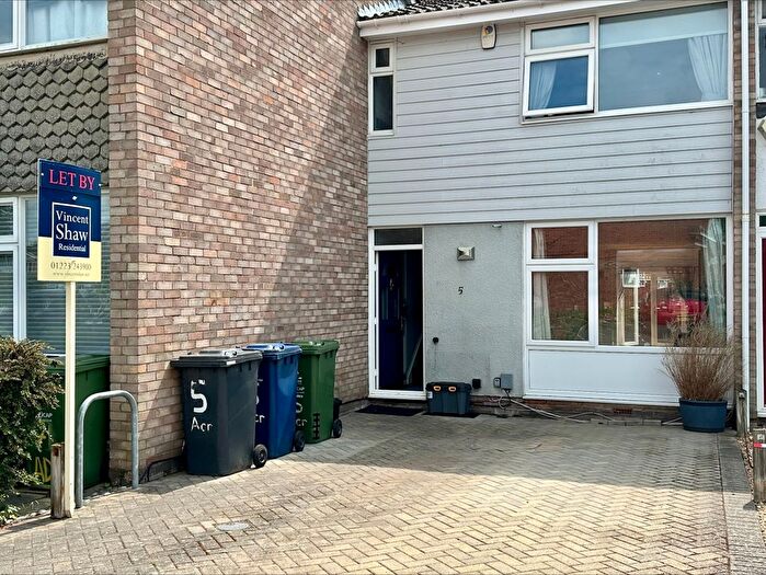 3 Bedroom Terraced House To Rent In Acrefield Drive, Cambridge, CB4