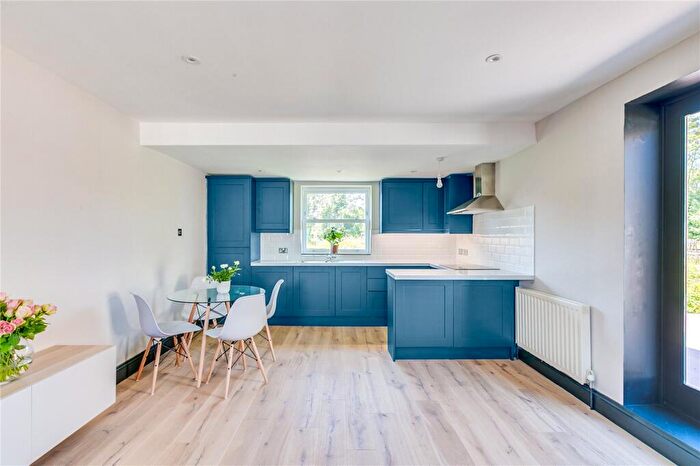 4 Bedroom Apartment To Rent In Penrith Place, SE27