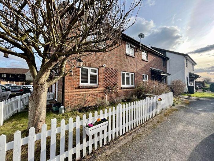 1 Bedroom Terraced House For Sale In Bourne End - Close To Open Fields, SL8