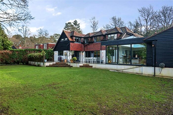 4 Bedroom Detached House For Sale In Latchwood Lane, Lower Bourne, Farnham, Surrey, GU10