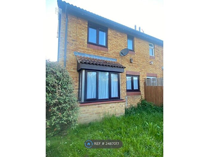 1 Bedroom Terraced House To Rent In Sunbury Court, Southend On Sea, SS3