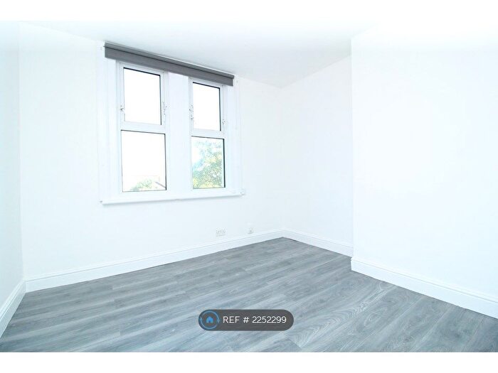 2 Bedroom Flat To Rent In Anerley Road, London, SE20