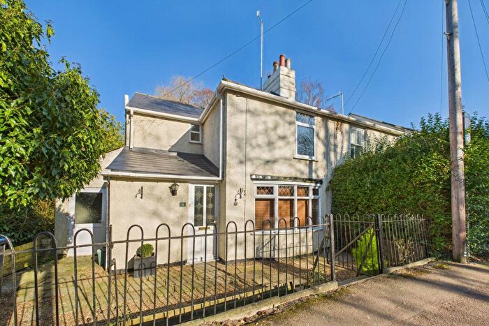 3 Bedroom House To Rent In Two Waters Road, Apsley, HP3