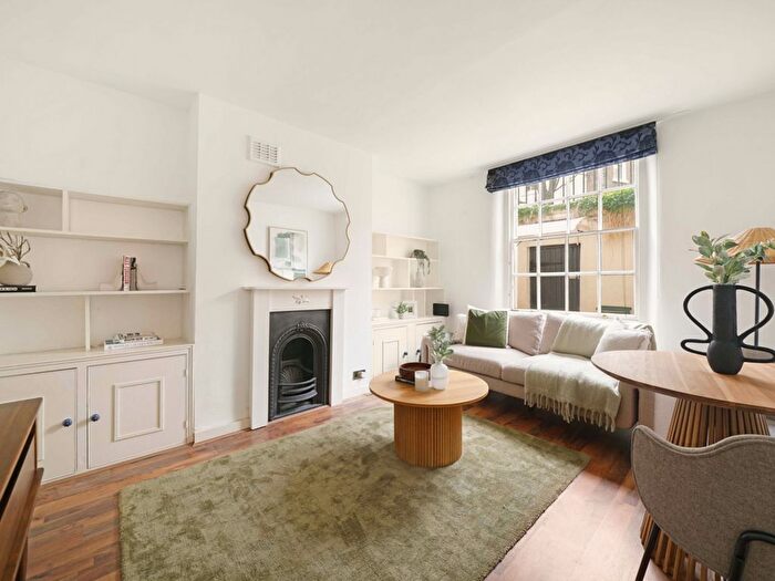 1 Bedroom Flat For Sale In Warwick Square Mews, London, SW1V