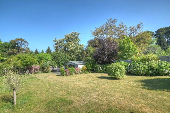 4 Bedroom Detached House For Sale In London Road, Hill Brow, Liss, Hampshire, GU33