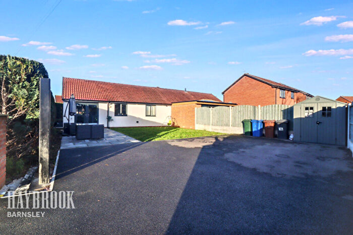 2 Bedroom Semi-Detached Bungalow For Sale In Selbourne Close, Barugh Green, S75