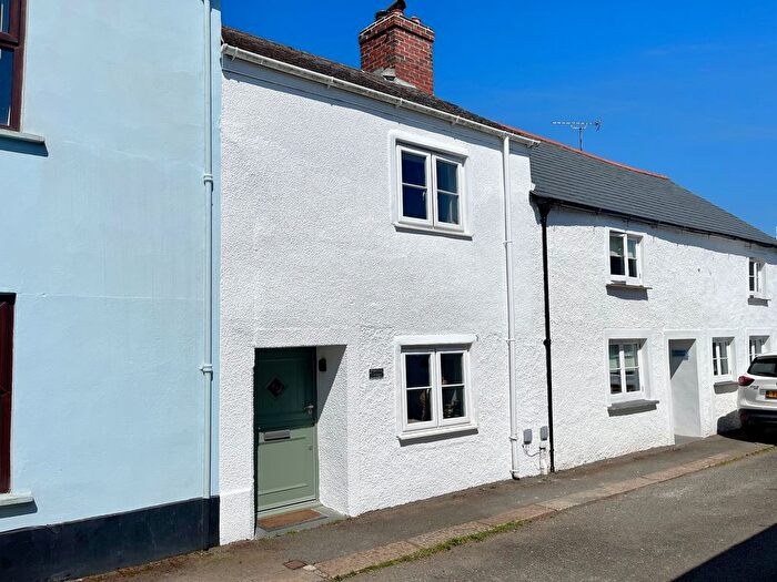 2 Bedroom Cottage For Sale In Fore Street, Cargreen, PL12