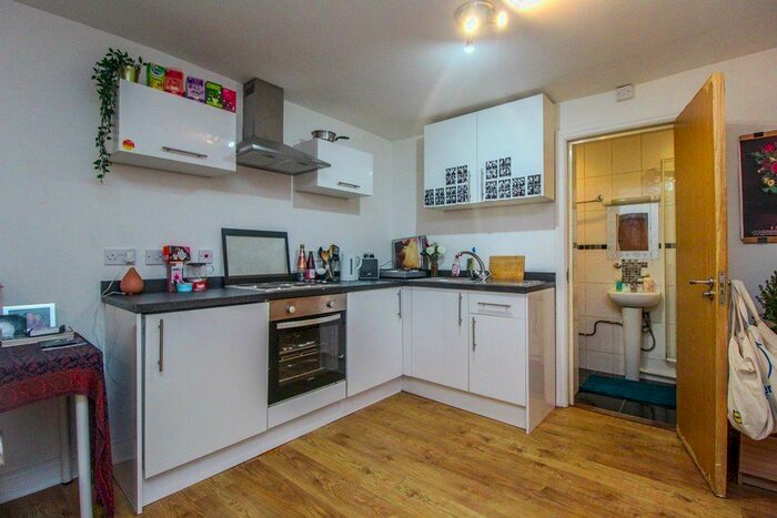 1 Bedroom Flat To Rent In Woodville Rd, Cathays, Cardiff, CF24