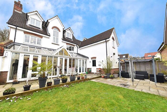 5 Bedroom Detached House For Sale In Cleveland Way, Great Ashby, Stevenage, SG1