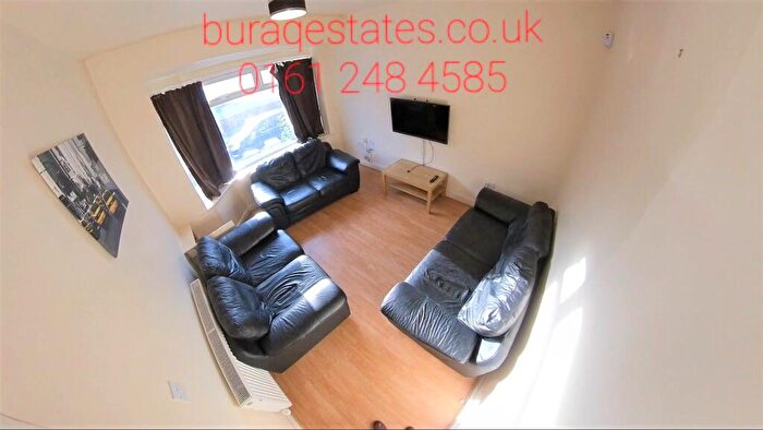 7 Bedroom Town House To Rent In Longford Place, Bed, Victoria Park, Manchester, M14