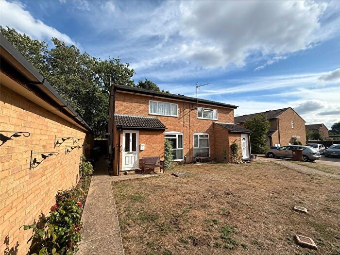 1 Bedroom Flat To Rent In Crake Place, College Town, Sandhurst, GU47