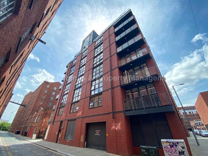 1 Bedroom Apartment To Rent In Kennedy Buildings, Royal Mills, Murray Street, Manchester, M4