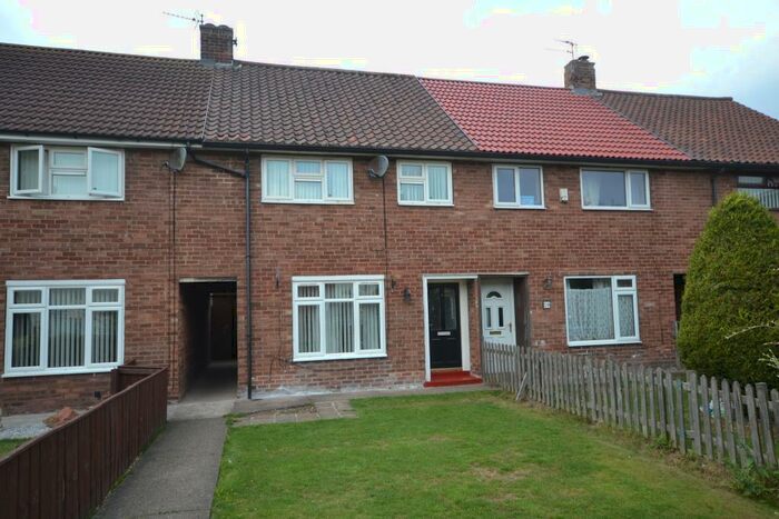 3 Bedroom Terraced House To Rent In Brent Avenue, Hull, HU8