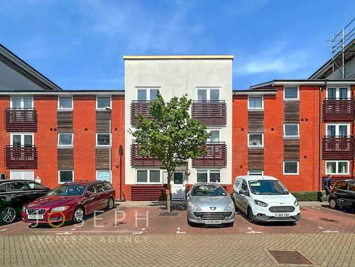 2 Bedroom Apartment To Rent In Siloam Place, Ipswich, IP3