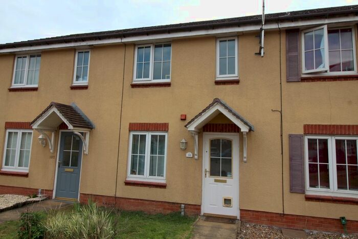 2 Bedroom Terraced House To Rent In Cleveland Way, Stevenage, Hertfordshire SG1