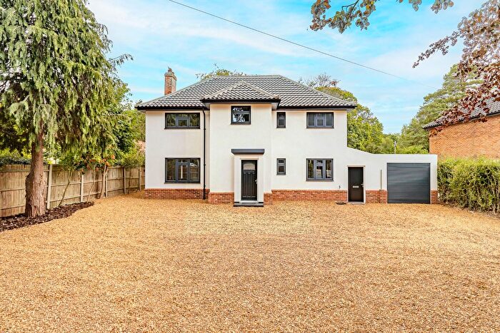 4 Bedroom Detached House For Sale In Holt Road, Fakenham, Norfolk, NR21