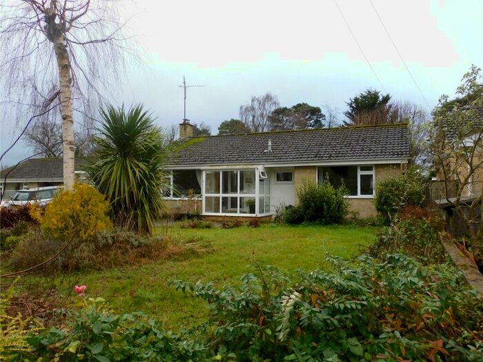 3 Bedroom Bungalow To Rent In New Cross, Longburton, Sherborne, DT9