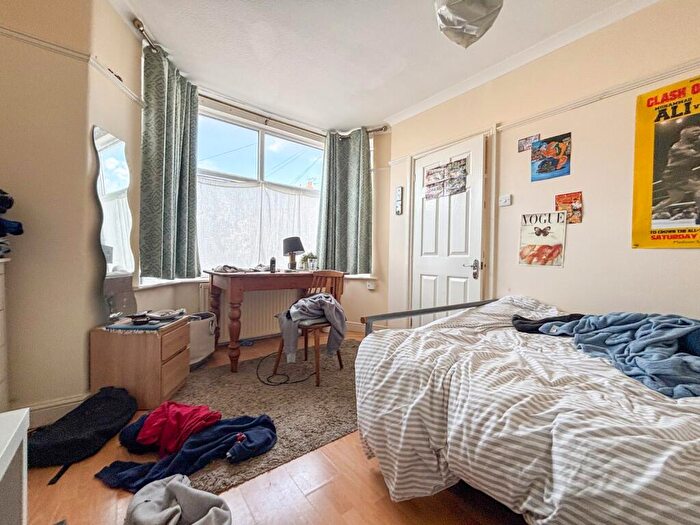 1 Bedroom Semi-Detached House To Rent In Wades Road, Filton, Bristol, South Gloucestershire, BS34