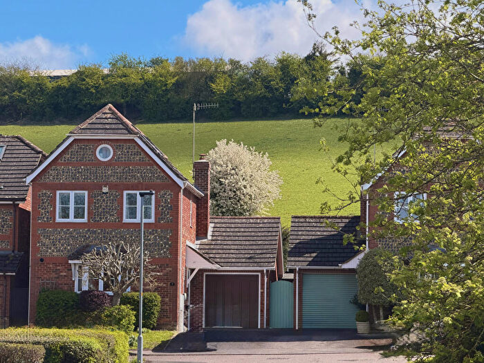 4 Bedroom Detached House For Sale In Chandlers Lane, Aldbourne, SN8