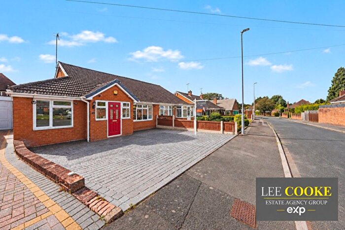 2 Bedroom Semi Detached Bungalow For Sale In Marklin Avenue, Oxley, Wolverhampton, WV10