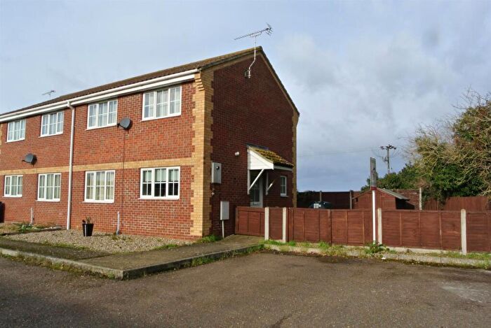 2 Bedroom Semi Detached House To Rent In Harrier Way, Beck Row, IP28