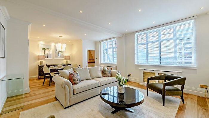 3 Bedroom Flat To Rent In Strathmore Court, Park Road, London, NW8