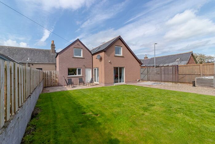 5 Bedroom Semi-Detached House For Sale In Main Street, Luthermuir, AB30