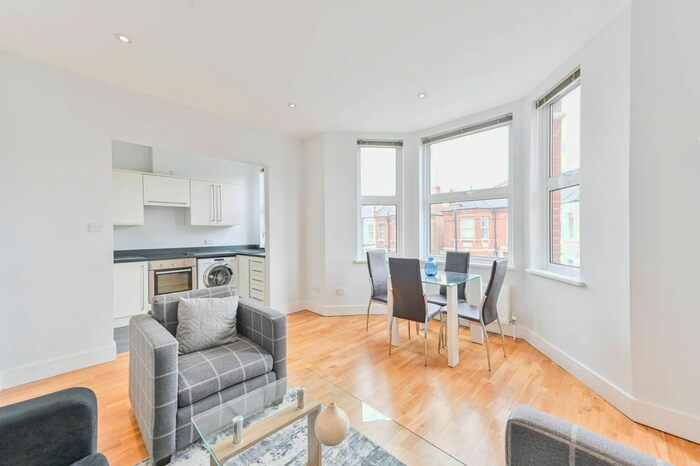 1 Bedroom Flat To Rent In Skardu Road, Cricklewood, NW2