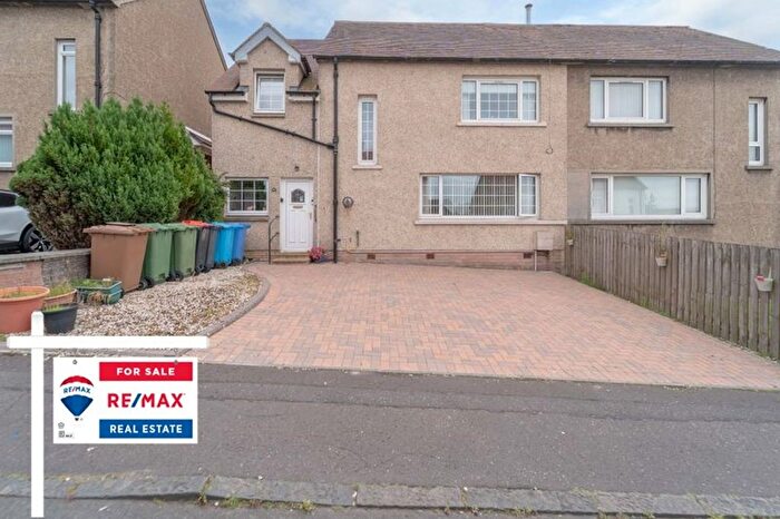 3 Bedroom Semi-Detached House For Sale In Ladeside Road, Blackburn, EH47