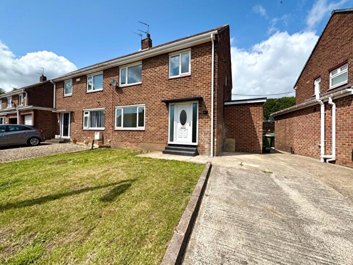 3 Bedroom Semi-Detached House For Sale In Thorntree Gill, Peterlee, County Durham, SR8