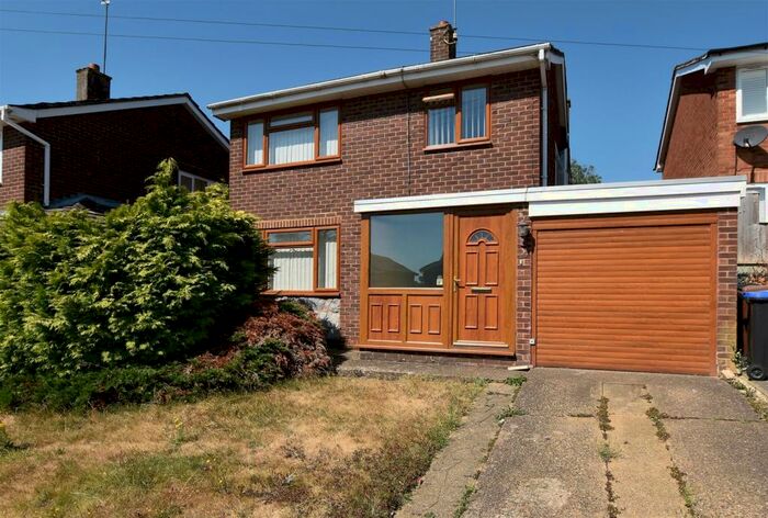 3 Bedroom Detached House To Rent In Rennishaw Way, Northampton, NN2