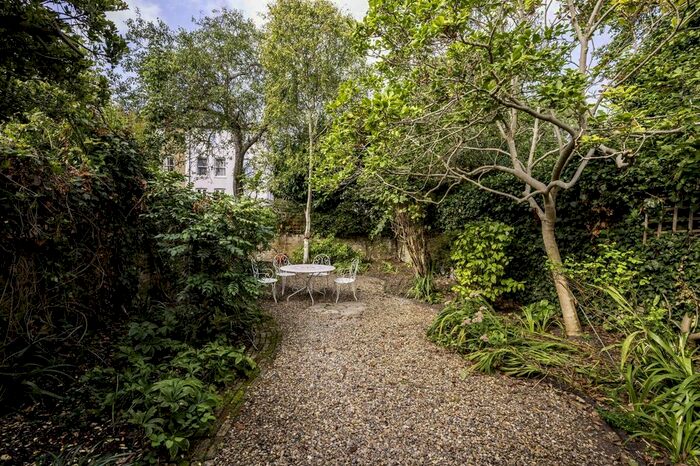 5 Bedroom Property To Rent In Carson Road, West Dulwich, London, SE21