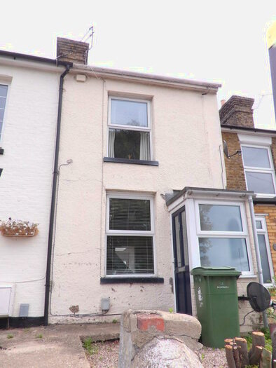 2 Bedroom End Of Terrace House To Rent In Fant Lane, Maidstone, ME16