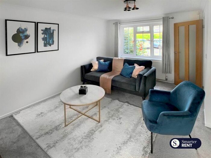 2 Bedroom Property To Rent In Field End, Farnham, GU9