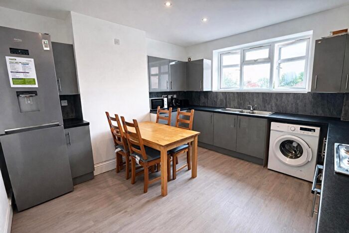 3 Bedroom Maisonette To Rent In Northville Road, Northville, Bristol, BS7