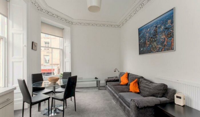 4 Bedroom Flat To Rent In Brougham Place, Tollcross, Edinburgh, EH3