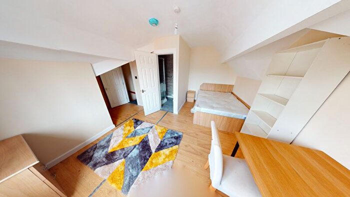 2 Bedroom Terraced House To Rent In Harold Street, Hyde Park, Leeds, LS6