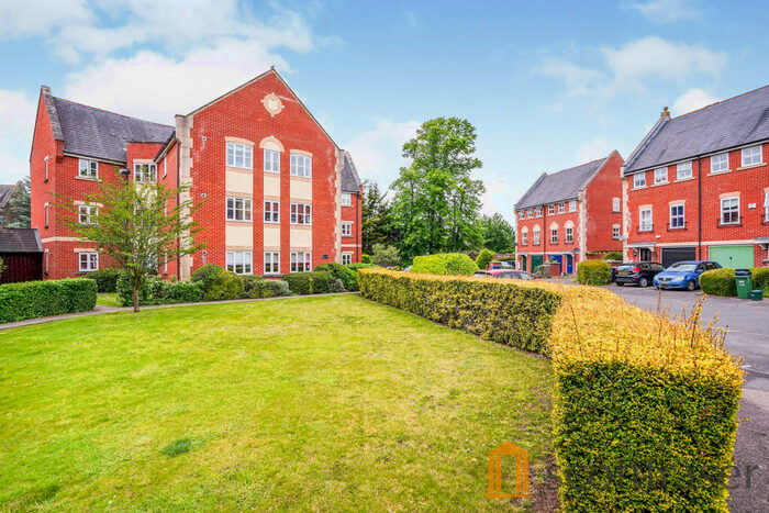 2 Bedroom Apartment To Rent In Bennett Crescent, East Oxford, OX4