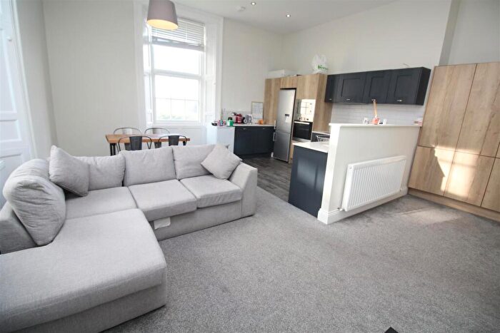 4 Bedroom Apartment To Rent In Picton Manor, City Centre, Newcastle Upon Tyne, NE1