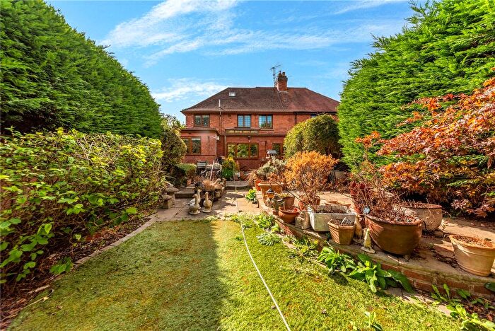 4 Bedroom Semi-detached House For Sale In Cyprus Avenue, Astwood Bank, Redditch, Worcestershire, B96