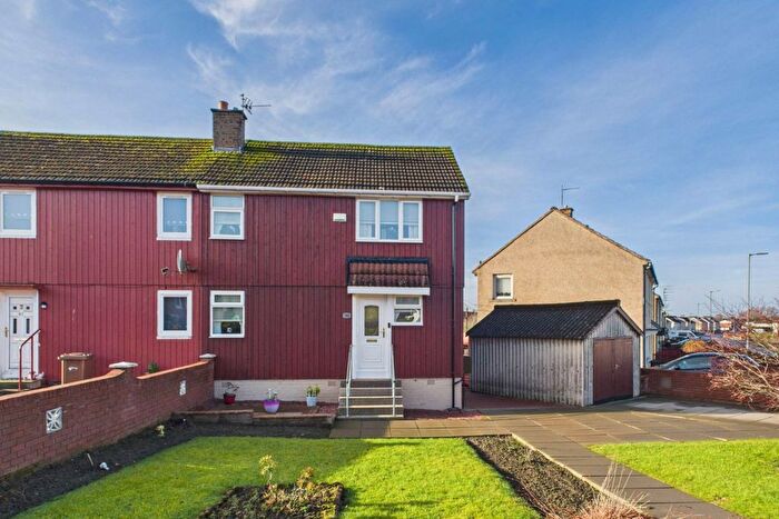 3 Bedroom Semi-Detached House For Sale In Tarbert Avenue, Wishaw, ML2