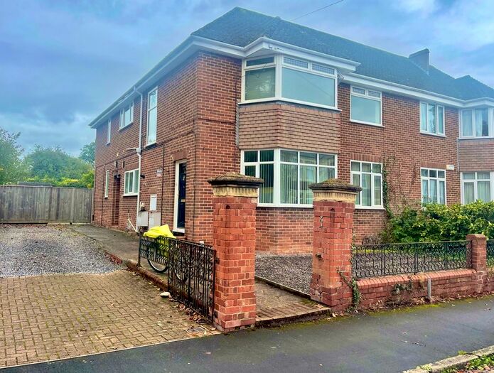 3 Bedroom Flat To Rent In Marlborough Road, Exeter, EX2