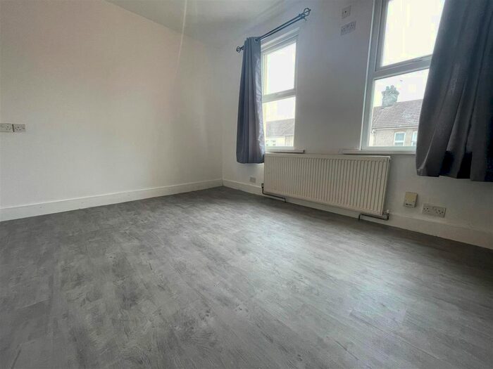 2 Bedroom Terraced House To Rent In Parker Road, Grays, RM17